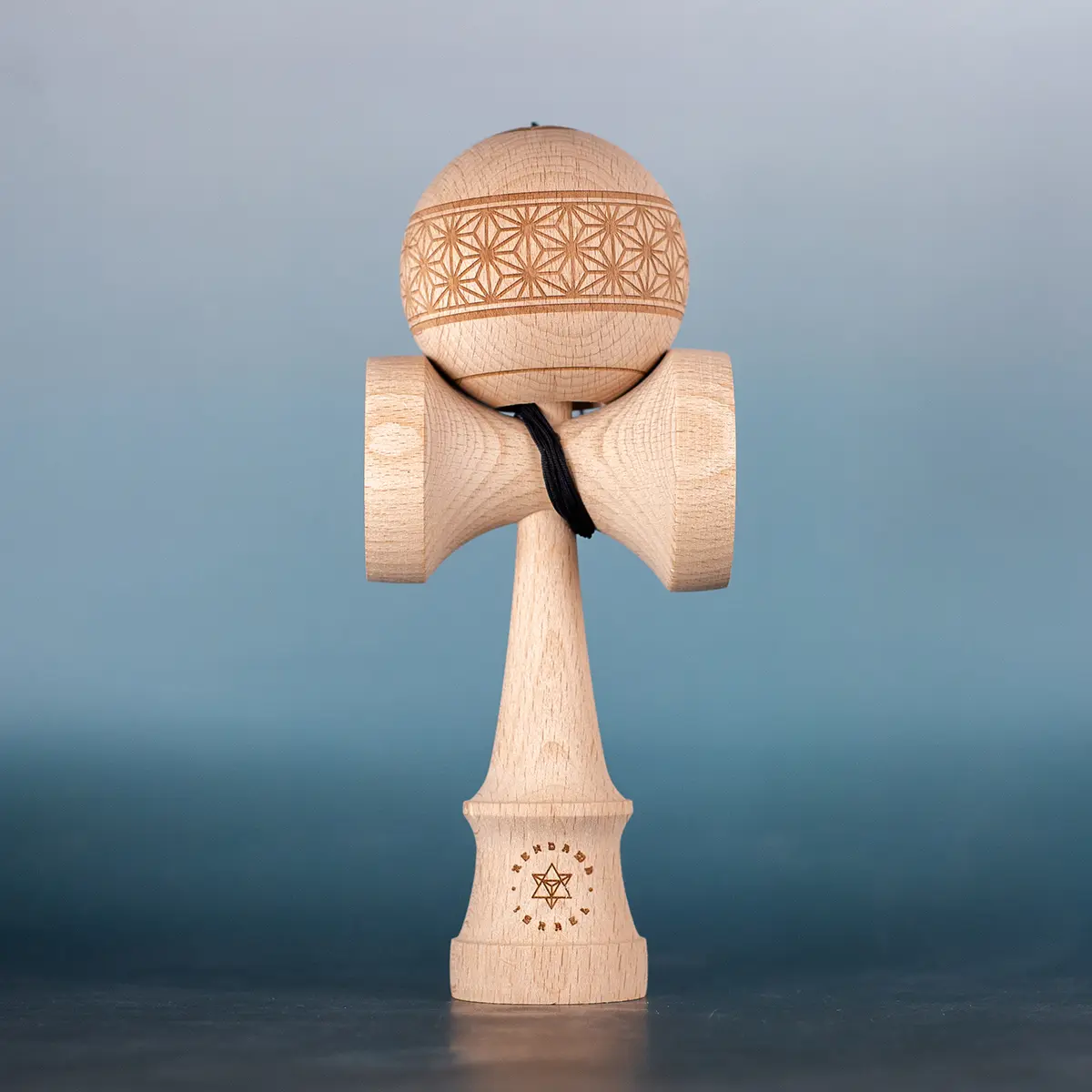 hog_natural_asanoha Beech HOG ASANOHA Kendama - Image 1